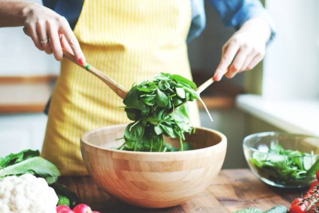 How to Stop Feeling Hungry When Losing Weight